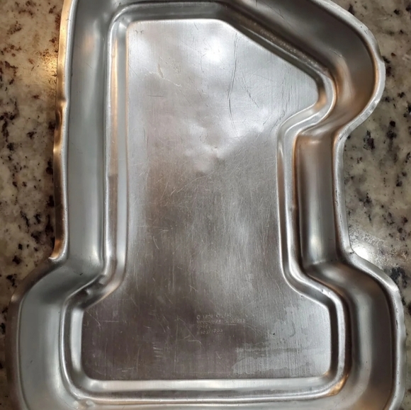 Wilton number 1 cake pan one - Picture 2 of 3